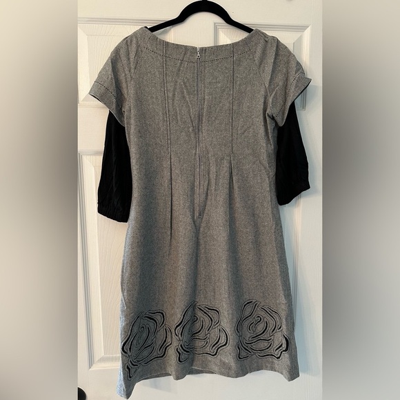 PHOEBE COUTURE Size 4 XS S Gray Wool Blend Shift Dress Flowers - Picture 4 of 13